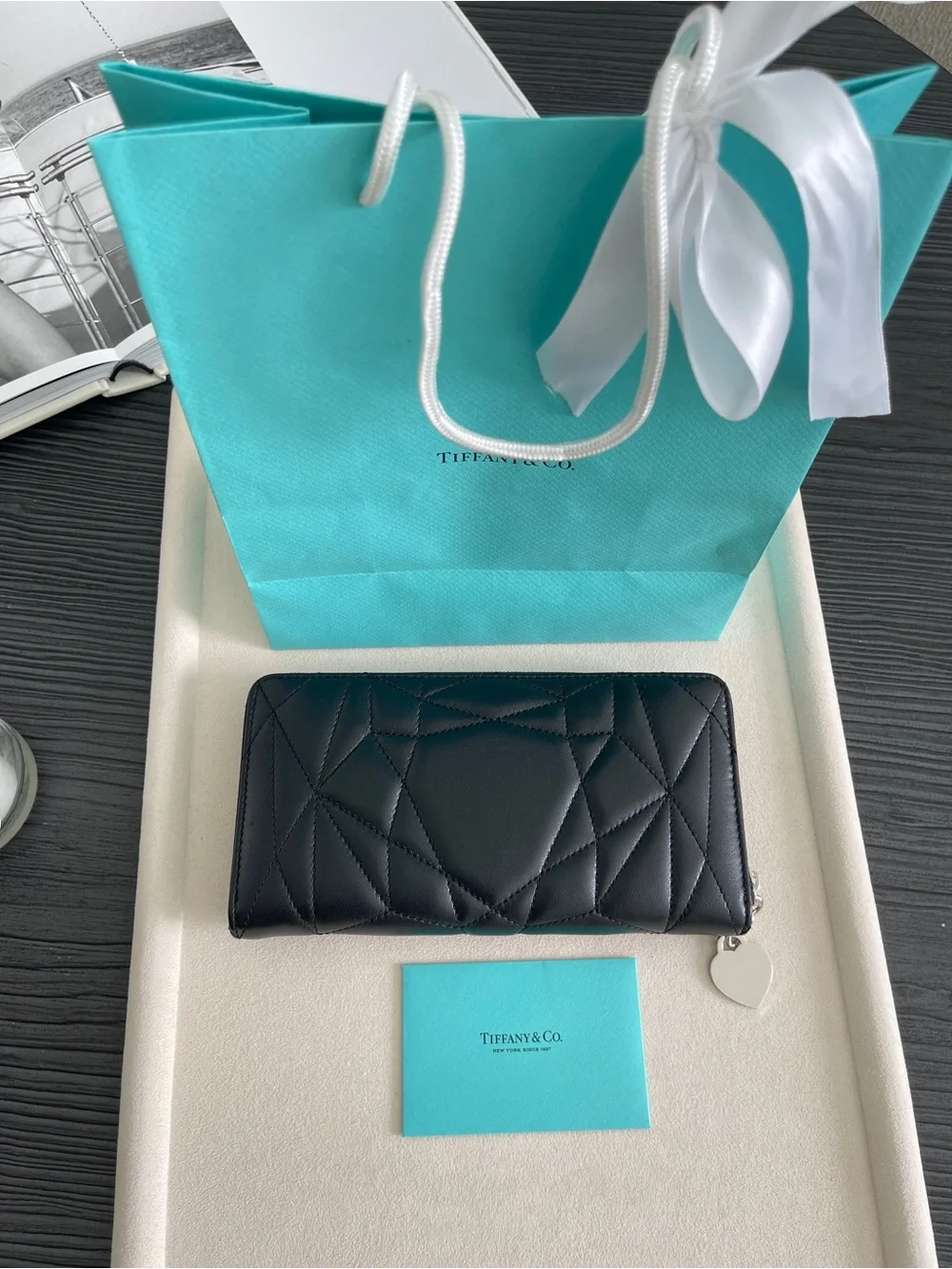 Tiffany & Co. Return to Tiffany Black Padded Lambskin Zip Around Wallet NWT $690